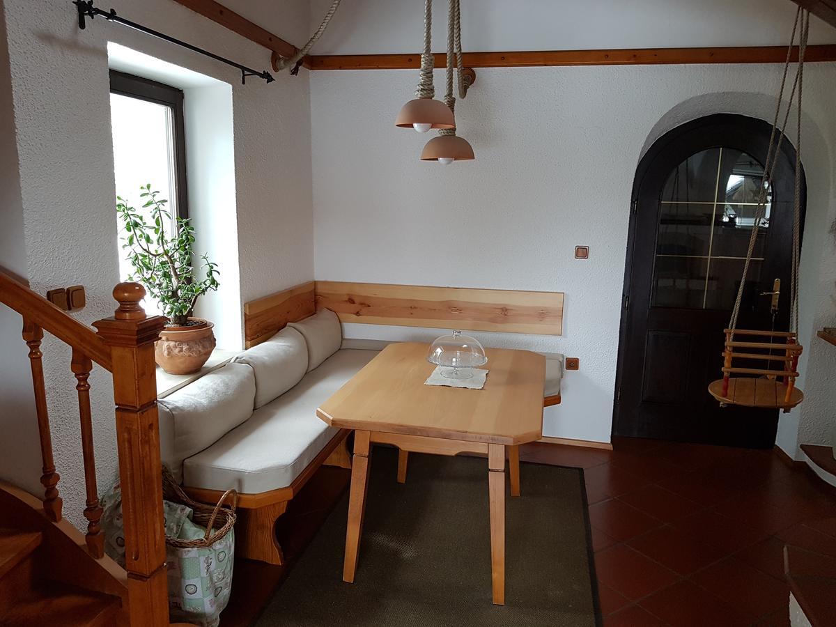 Pr'Simi Bed & Breakfast Golnik ภายนอก รูปภาพ
