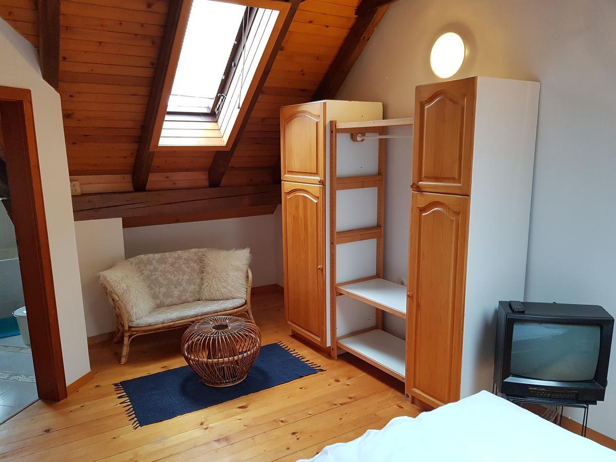 Pr'Simi Bed & Breakfast Golnik ภายนอก รูปภาพ