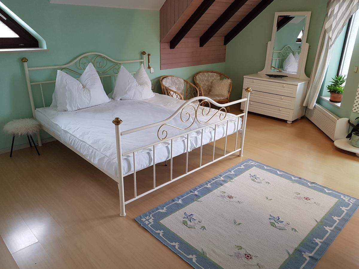Pr'Simi Bed & Breakfast Golnik ภายนอก รูปภาพ