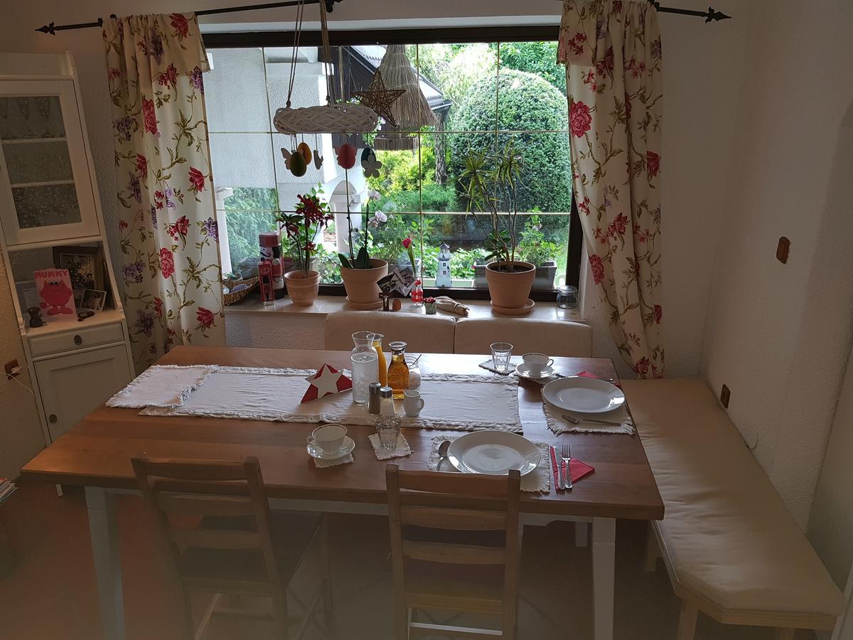 Pr'Simi Bed & Breakfast Golnik ภายนอก รูปภาพ
