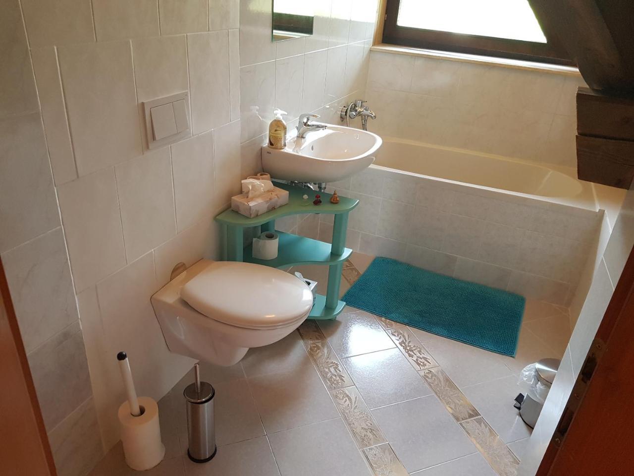 Pr'Simi Bed & Breakfast Golnik ภายนอก รูปภาพ