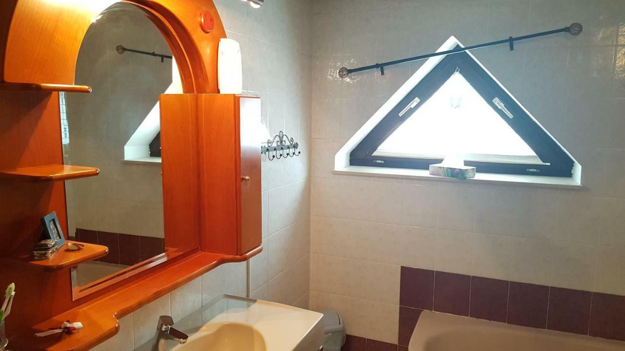 Pr'Simi Bed & Breakfast Golnik ภายนอก รูปภาพ
